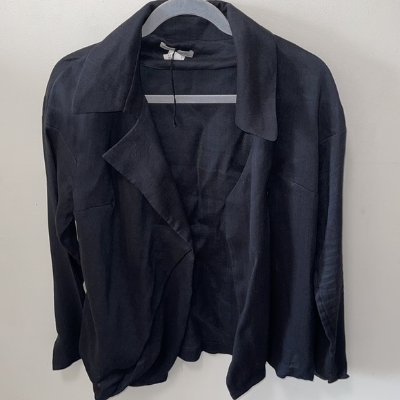 SARAH PACINI LONG SLEEVE TOP/ JACKET SIZE SMALL WITH POCKETS ONE BUTTON CLOSURE - Picture 9 of 10